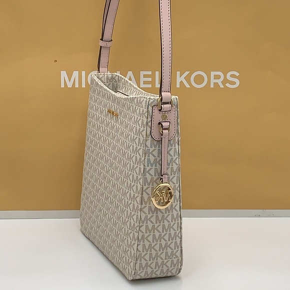 MICHAEL KORS 
Jet Set Travel Large Logo Messenger Bag
COLOR PWD BLSH MLT
NWT - Picture 9 of 16